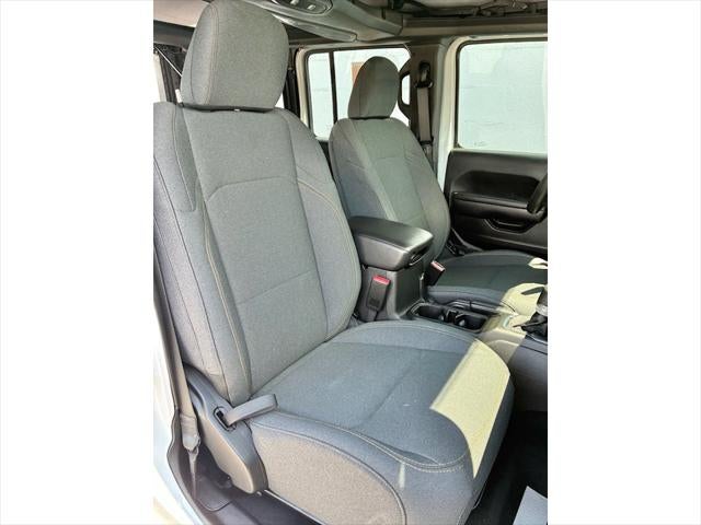 2025 Jeep Wrangler 4-Door Sport 4x4
