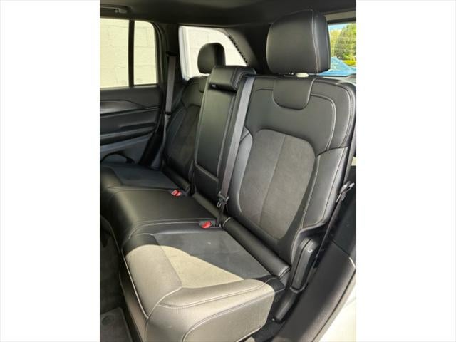2025 Jeep Grand Cherokee Altitude X 4x4