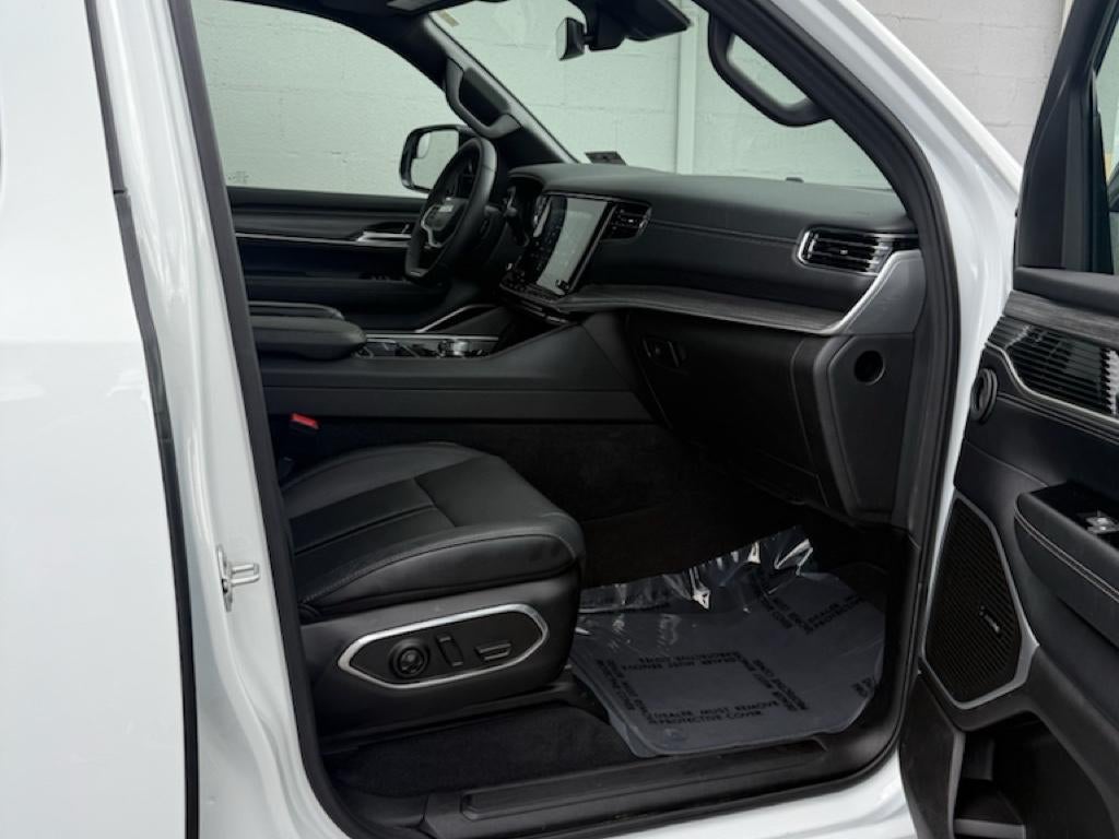 2024 Jeep Wagoneer L Series II 4x4