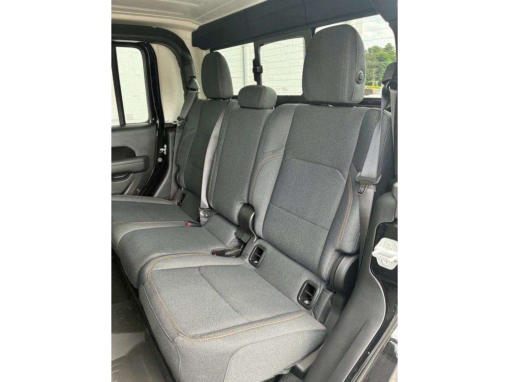 2025 Jeep Gladiator Sport S