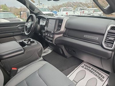 2022 RAM 1500 Big Horn Crew Cab 4x4 5'7' Box