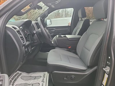 2022 RAM 1500 Big Horn Crew Cab 4x4 5'7' Box