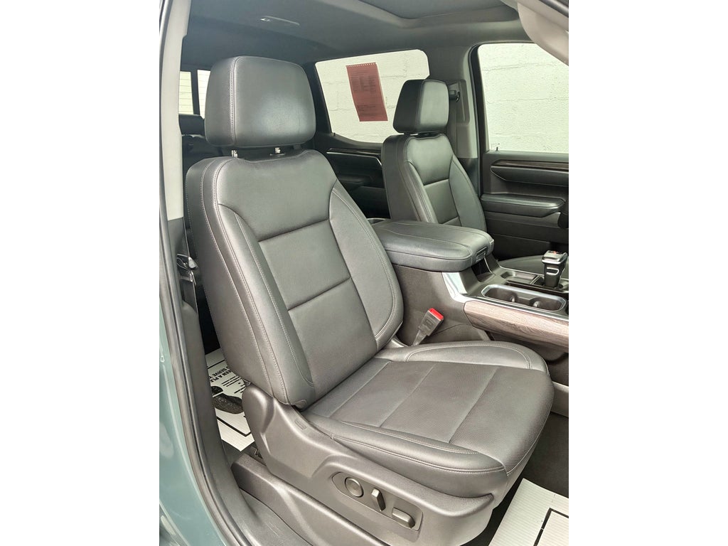 2025 Chevrolet Silverado 1500 4WD Crew Cab Short Bed LTZ