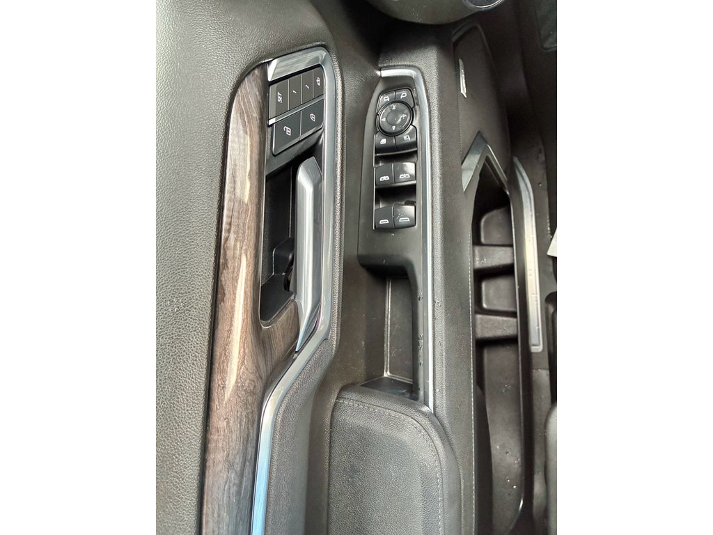 2025 Chevrolet Silverado 1500 4WD Crew Cab Short Bed LTZ
