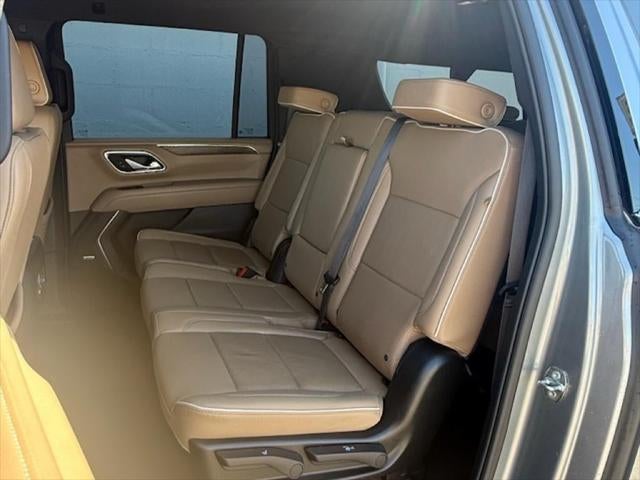 2024 Chevrolet Suburban 4WD Premier