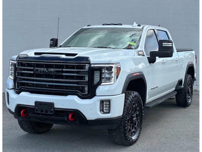 2022 GMC Sierra 2500HD 4WD Crew Cab Standard Bed AT4