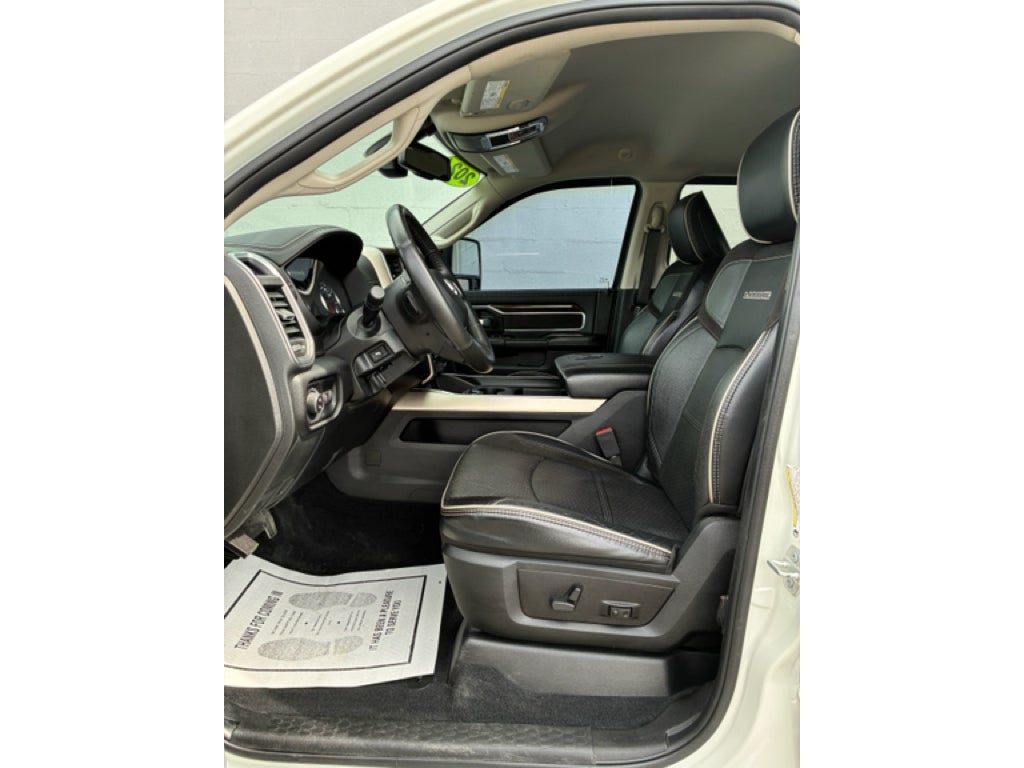 2024 RAM 2500 Laramie Crew Cab 4x4 6'4' Box