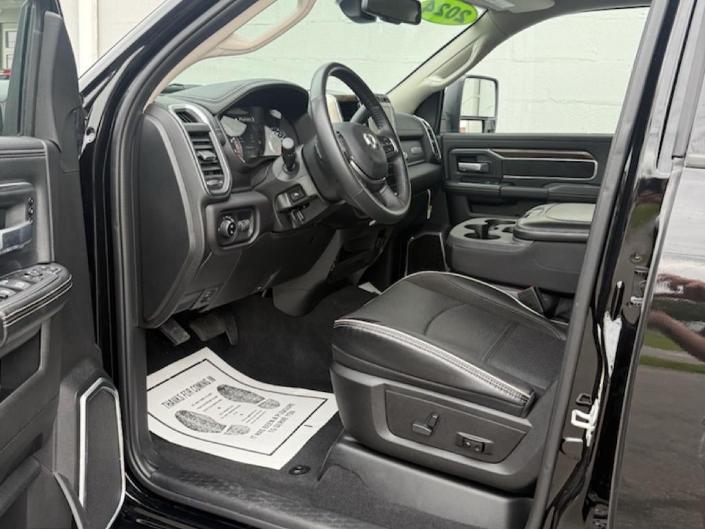 2024 RAM 2500 Laramie Crew Cab 4x4 6'4' Box