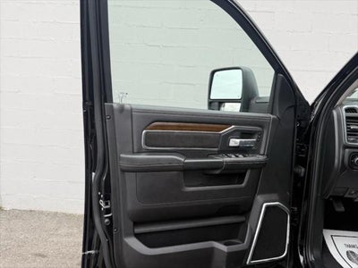 2024 RAM 2500 Laramie Crew Cab 4x4 6'4' Box