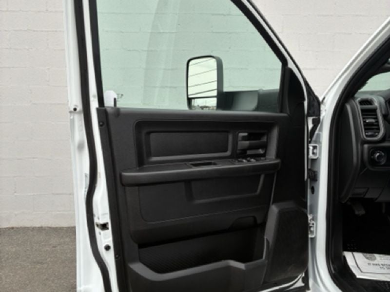 2022 RAM 3500 Chassis Tradesman/SLT/Laramie/Limited