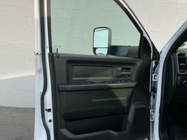 2022 RAM 3500 Chassis Tradesman/SLT/Laramie/Limited