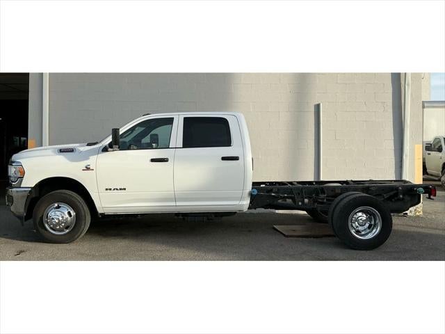 2022 RAM 3500 Chassis Tradesman/SLT/Laramie/Limited