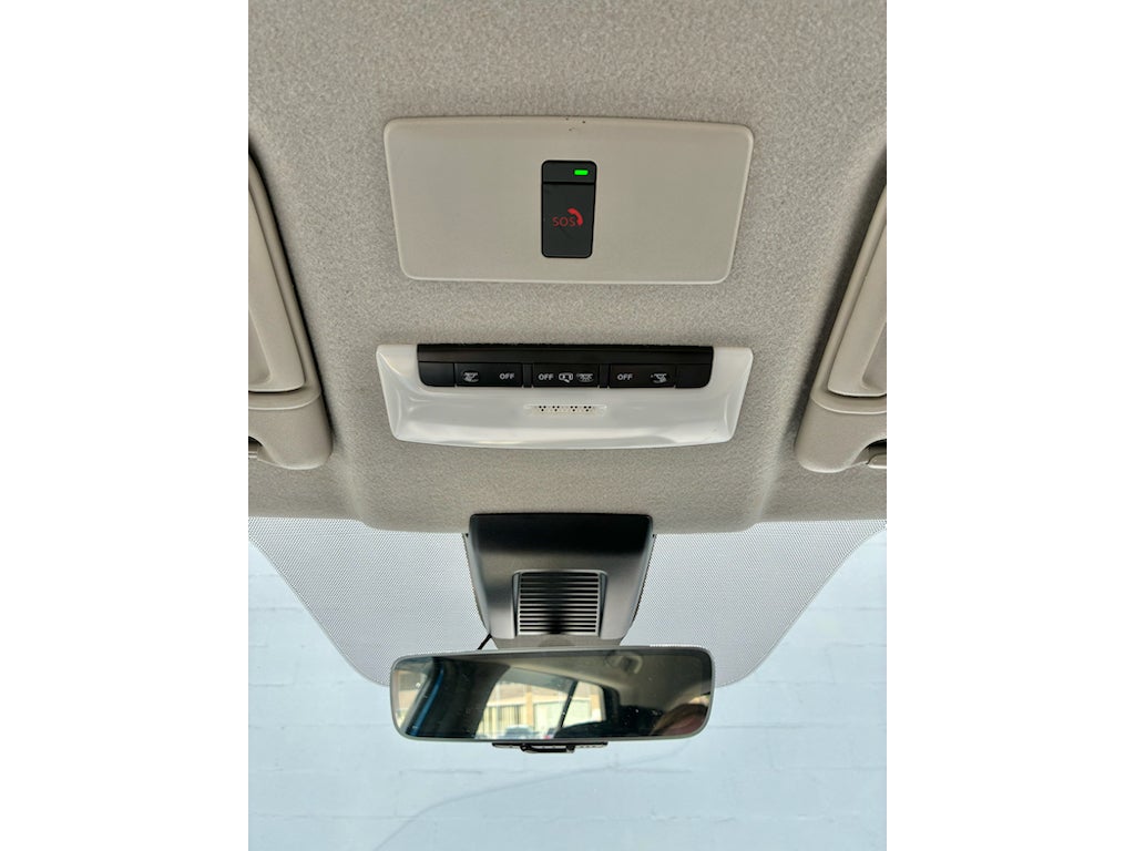 2024 Nissan Kicks SR Xtronic CVT