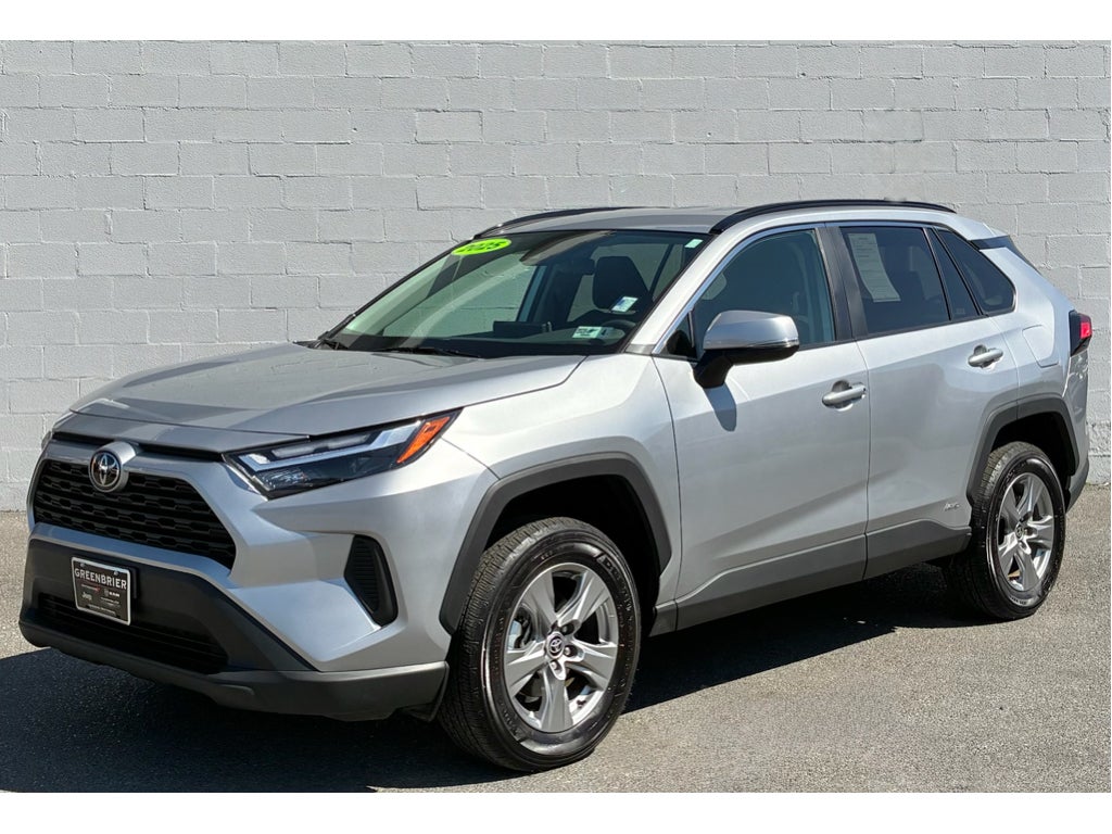 2025 Toyota RAV4 Hybrid XLE