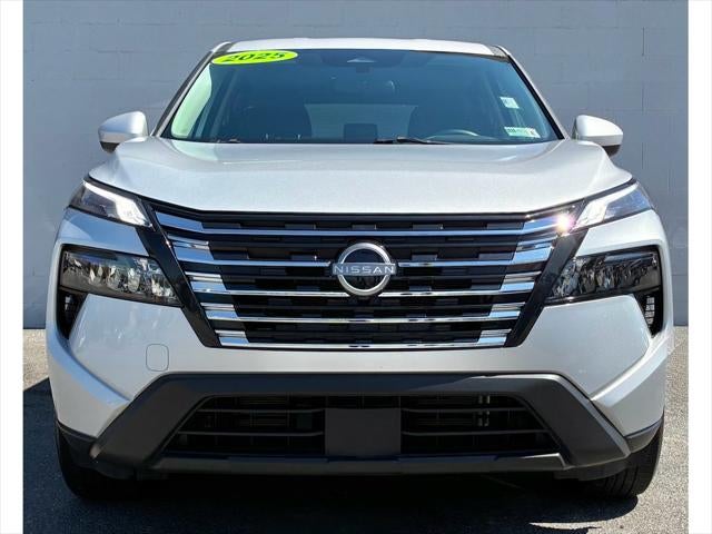 2025 Nissan Rogue SV FWD