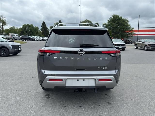 2023 Nissan Pathfinder Platinum 4WD