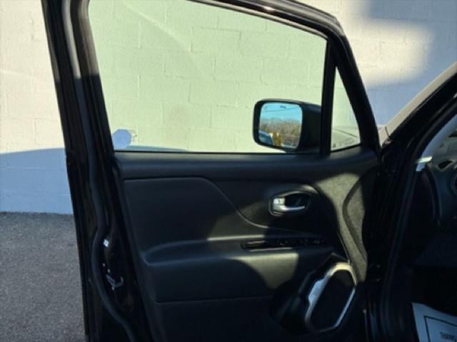 2023 Jeep Renegade Latitude 4x4