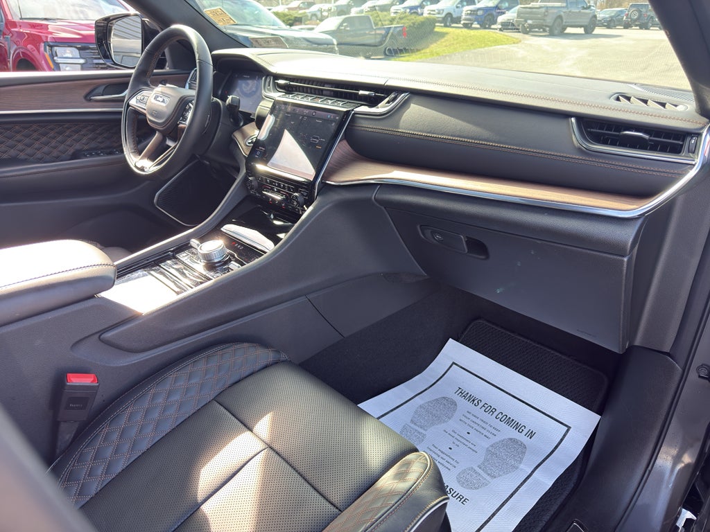 2025 Jeep Grand Cherokee Summit