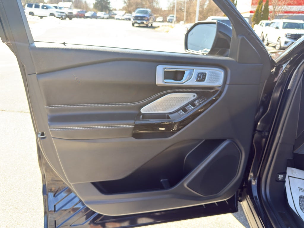 2022 Ford Explorer ST