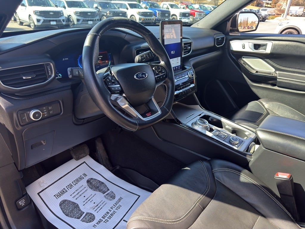 2022 Ford Explorer ST