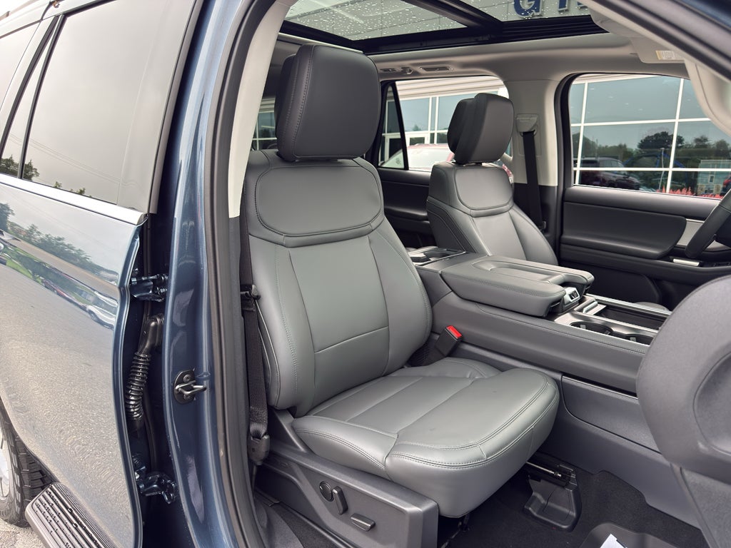 2027 Ford Expedition Active
