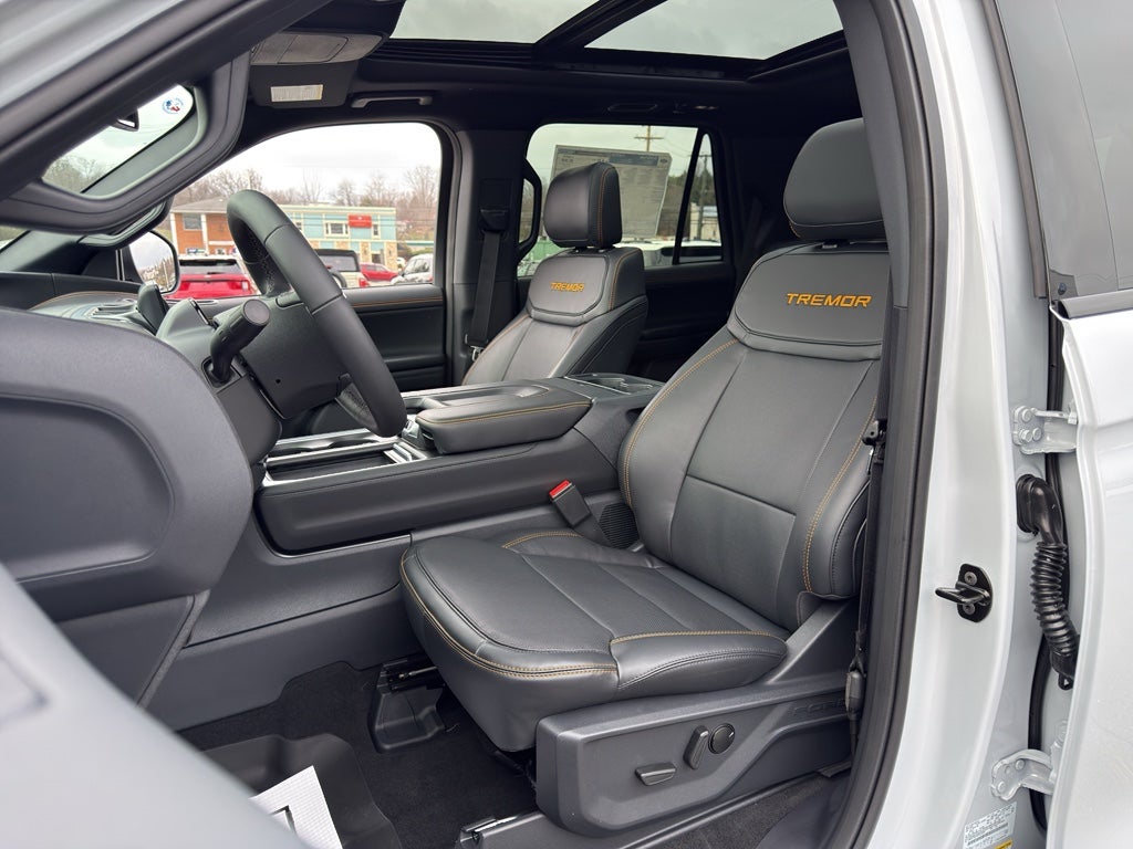 2025 Ford Expedition Tremor