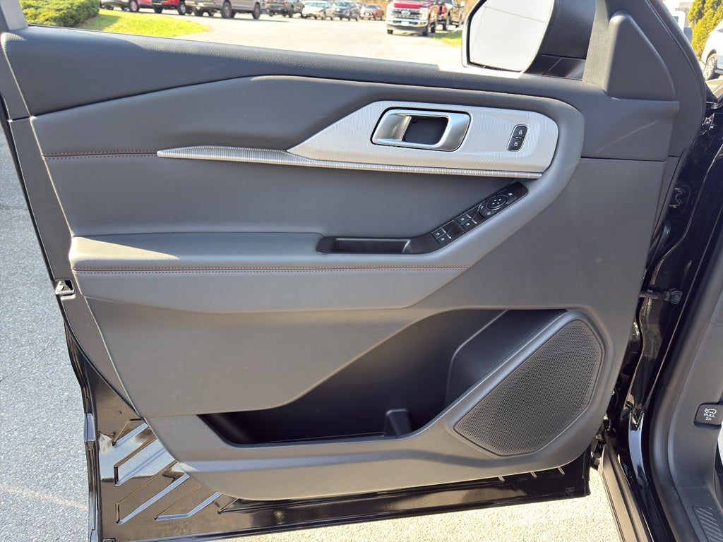 2026 Ford Explorer Active w/100A Pkg