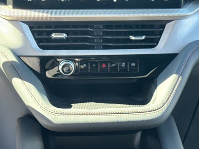 2027 Ford Explorer Active w/200A Pkg