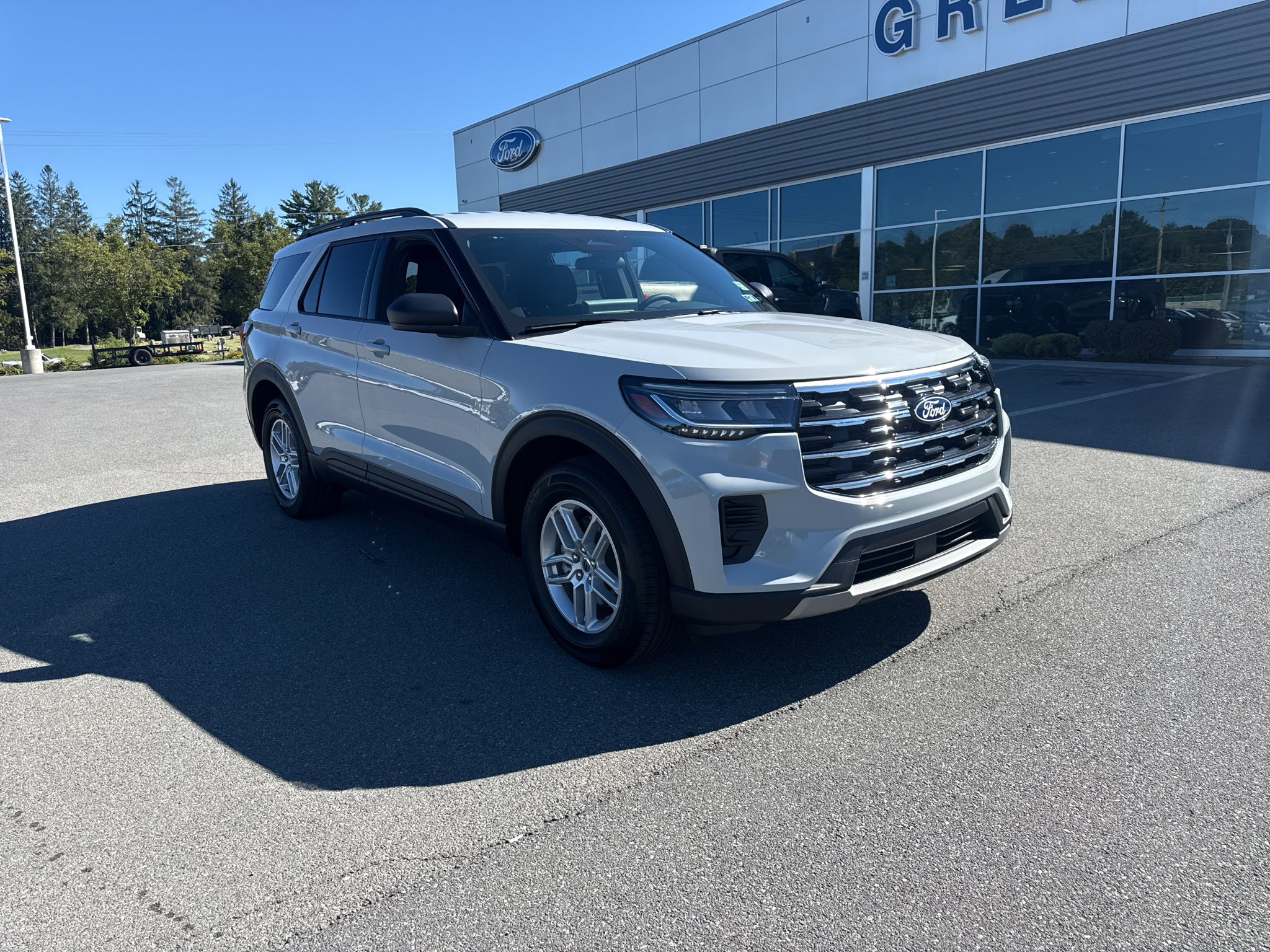 2027 Ford Explorer Active w/200A Pkg