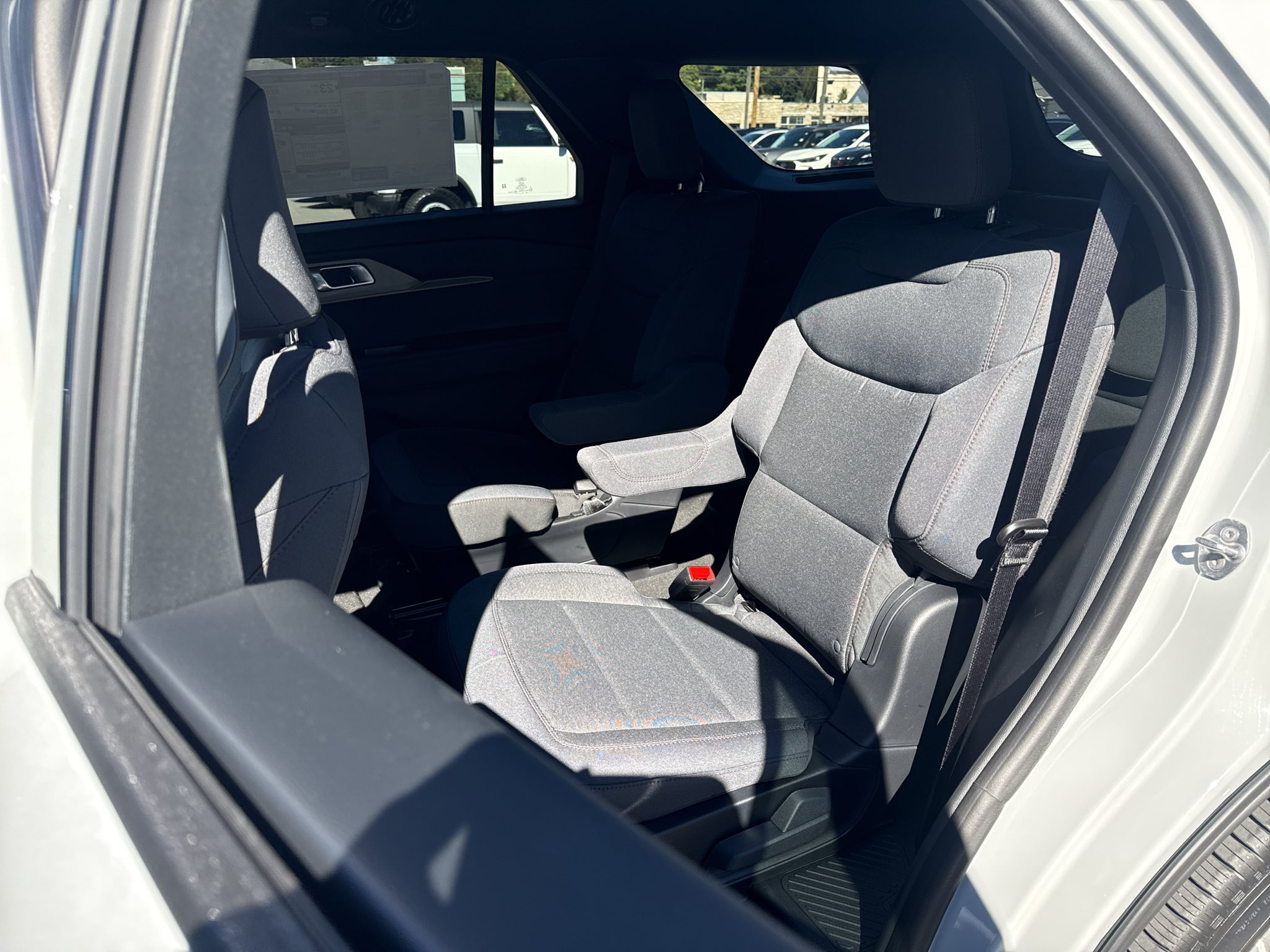2027 Ford Explorer Active w/200A Pkg