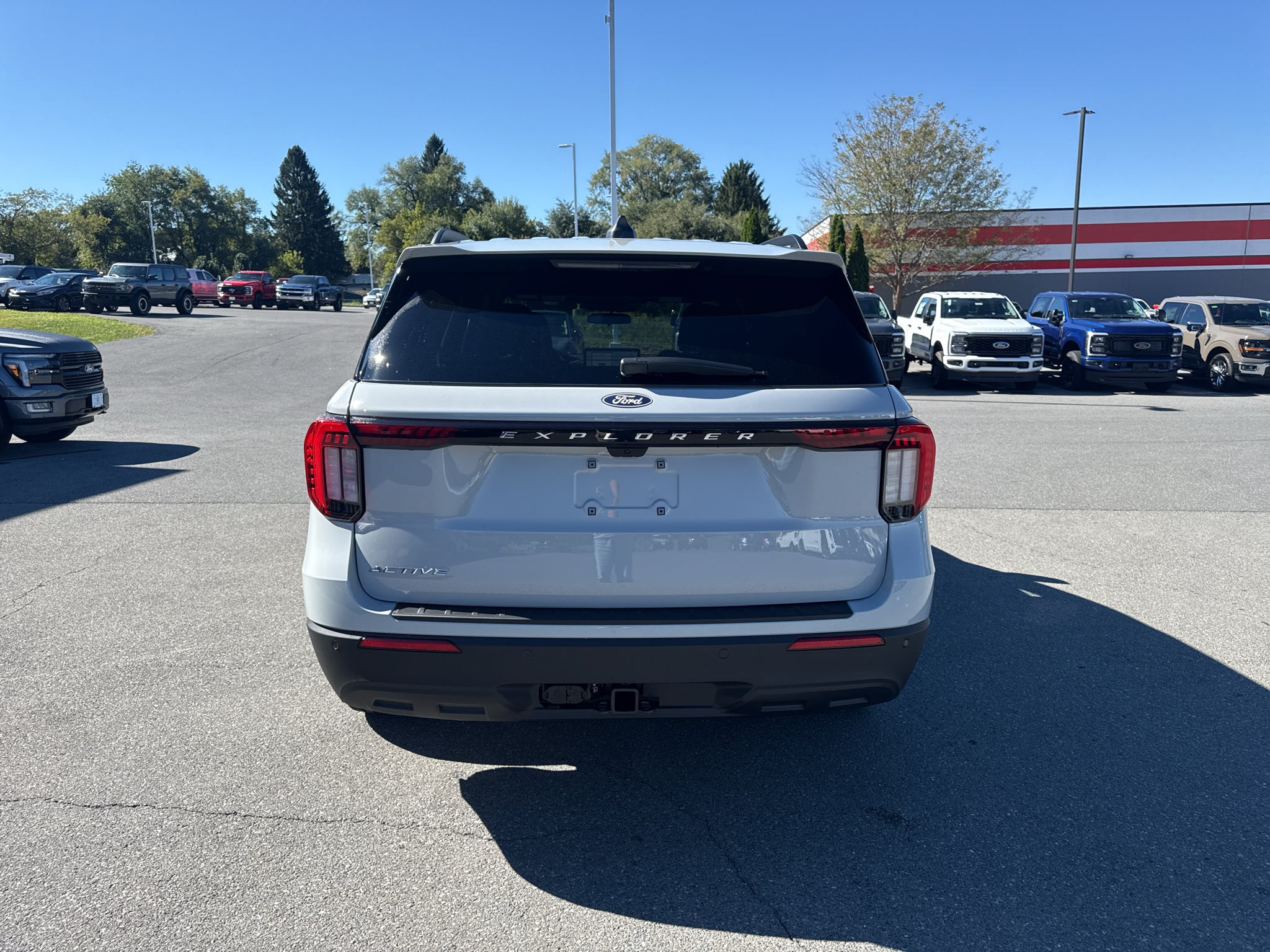 2027 Ford Explorer Active w/200A Pkg