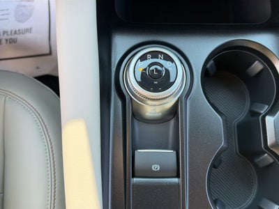 2027 Ford Explorer Active w/200A Pkg