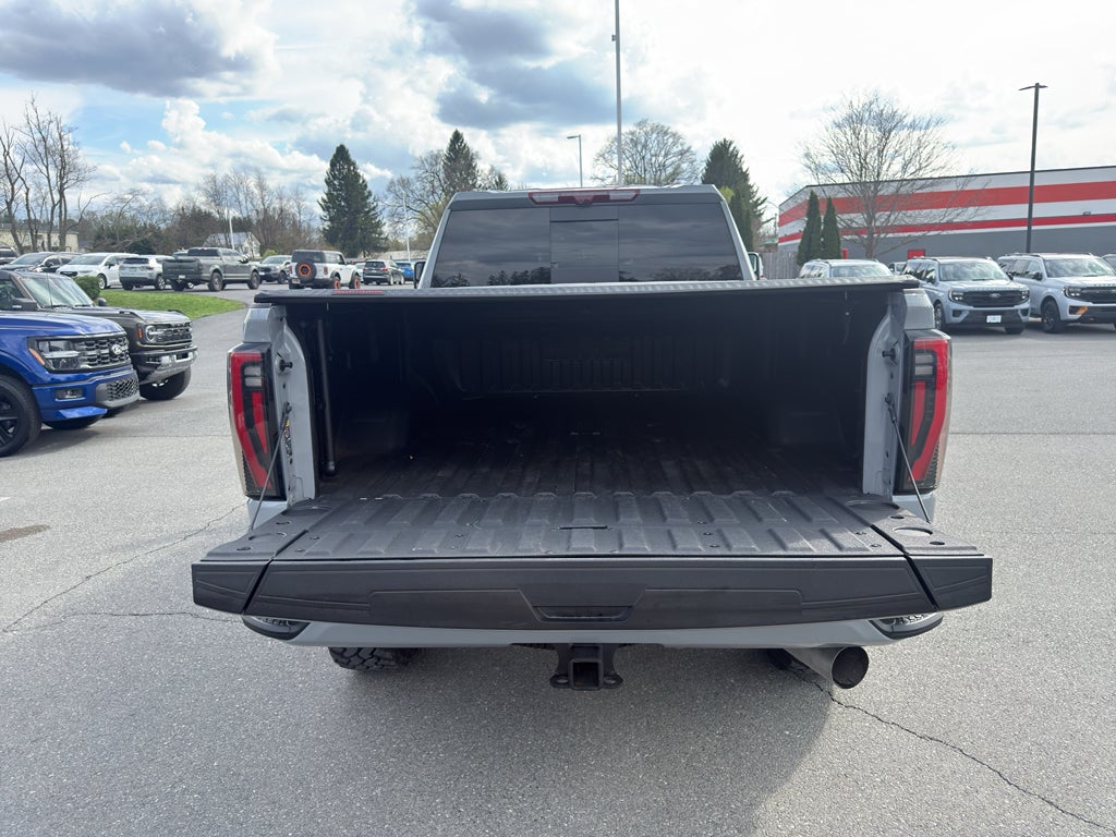2025 GMC Sierra AT4