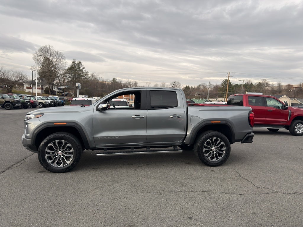 2023 GMC Canyon 4WD Denali