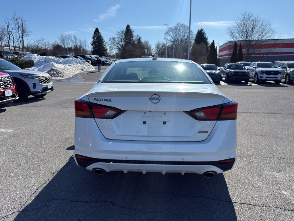 2025 Nissan Altima SV