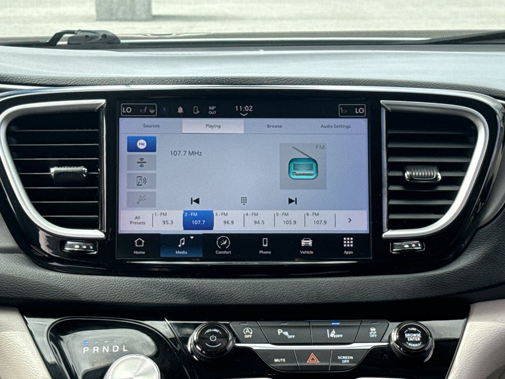 2024 Chrysler Pacifica Touring L