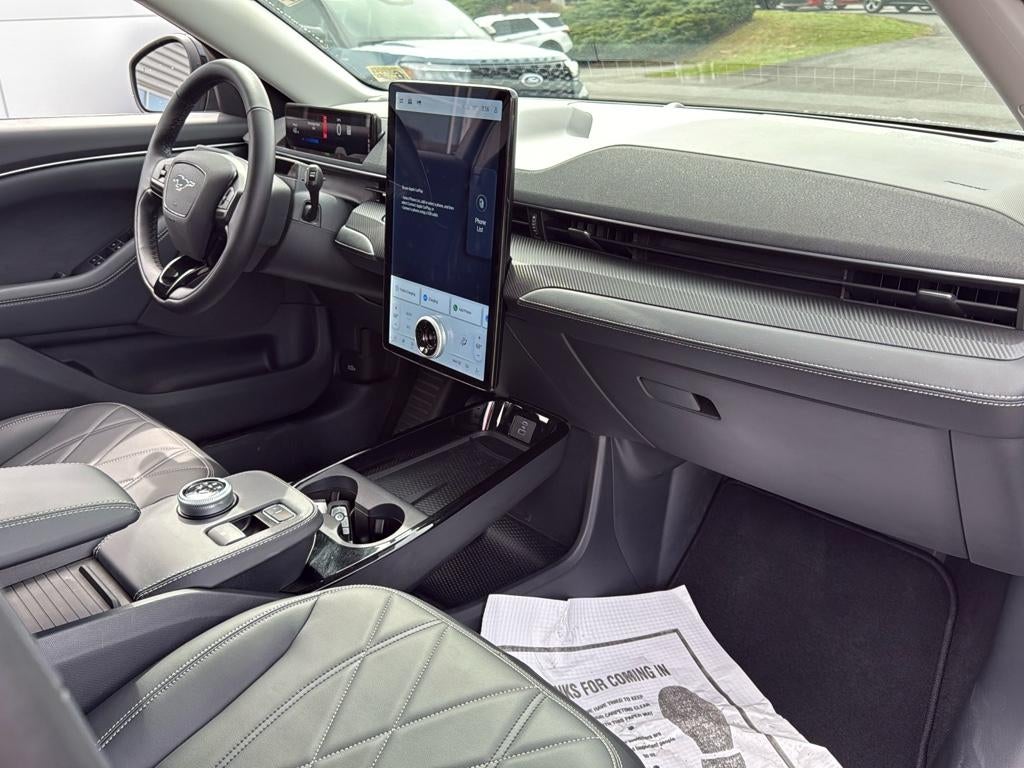 2024 Ford Mustang Mach-E Select