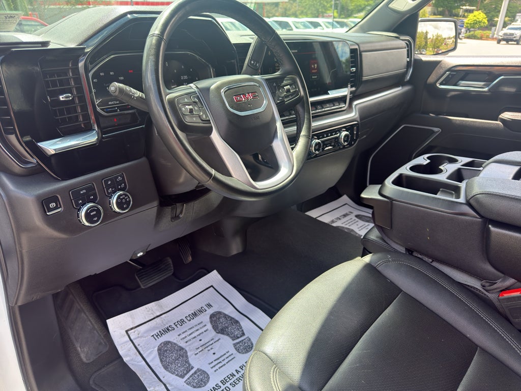 2025 GMC Sierra SLT