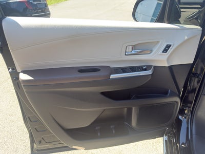 2023 Toyota Sienna Platinum