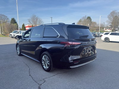 2023 Toyota Sienna Platinum