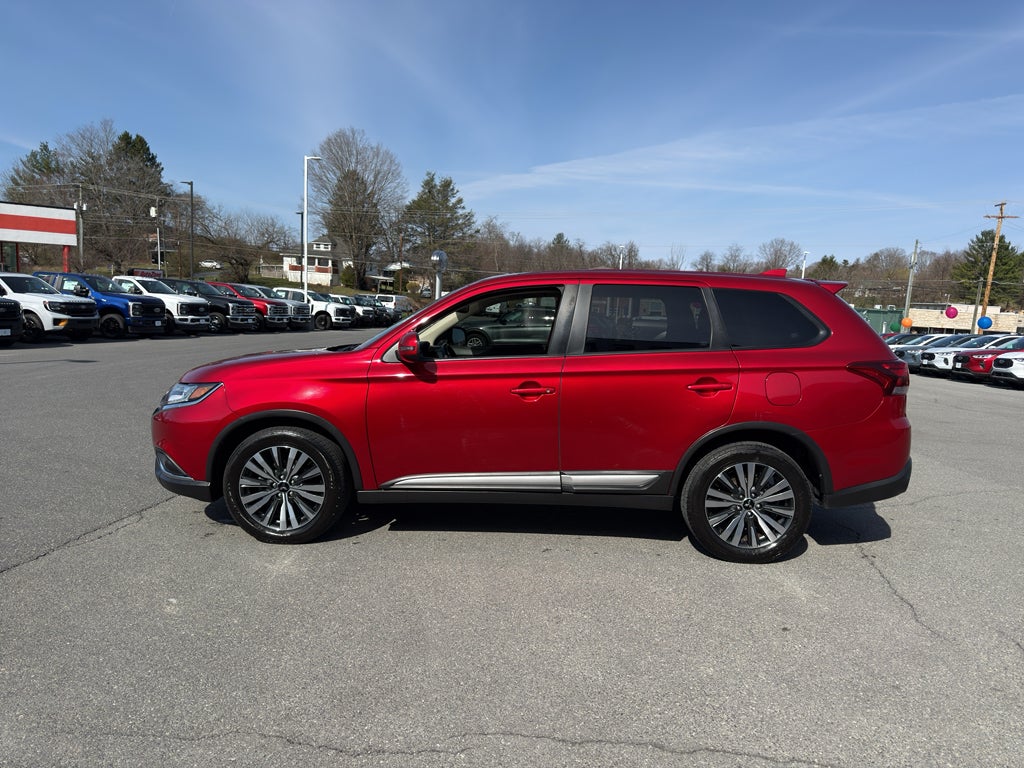 2020 Mitsubishi Outlander ES