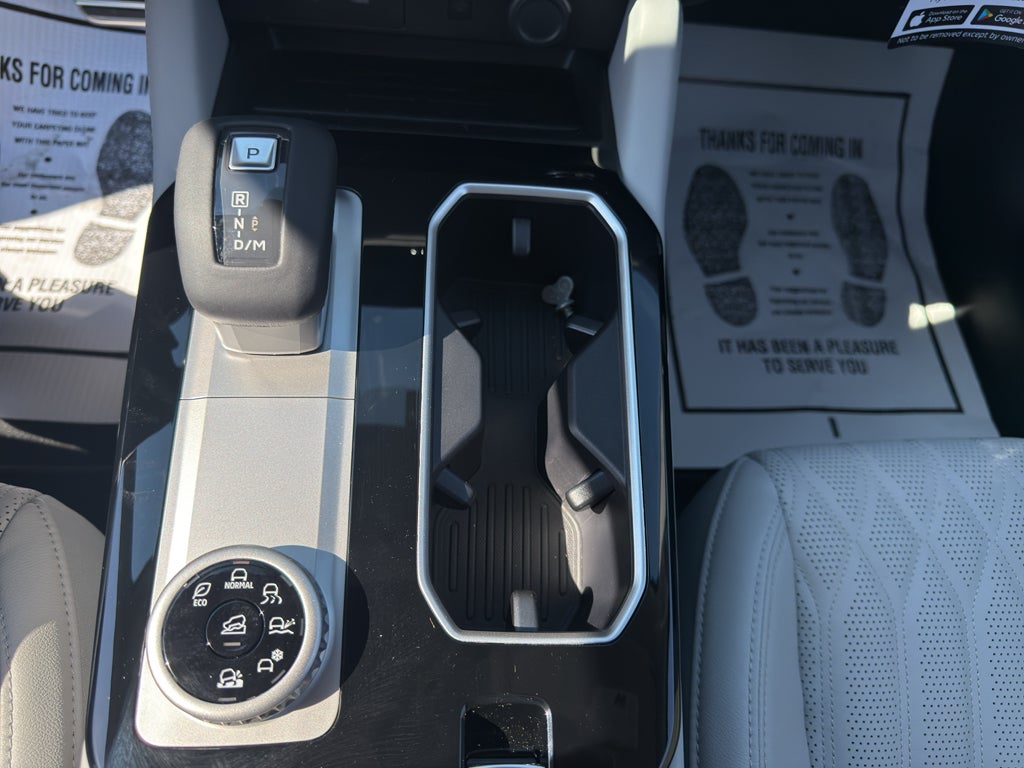 2025 Mitsubishi Outlander Platinum Edition