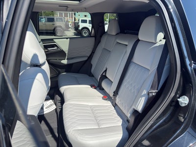 2025 Mitsubishi Outlander Platinum Edition