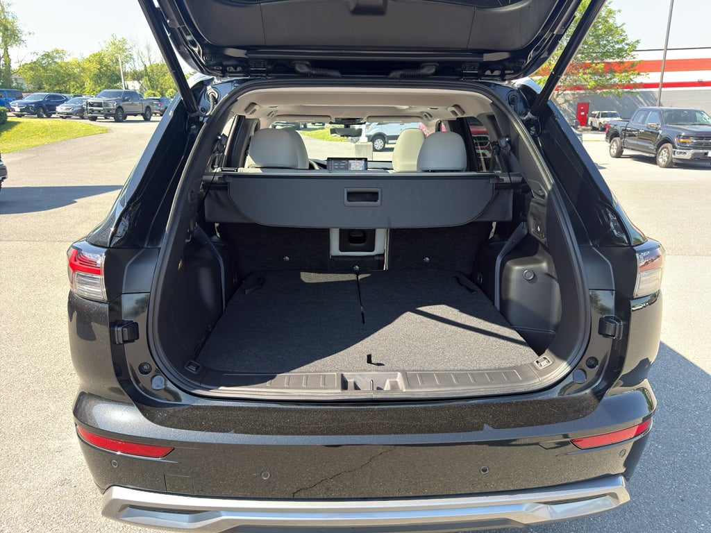 2025 Mitsubishi Outlander Platinum Edition