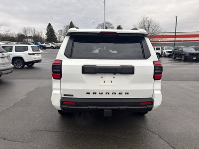 2025 Toyota 4Runner SR5