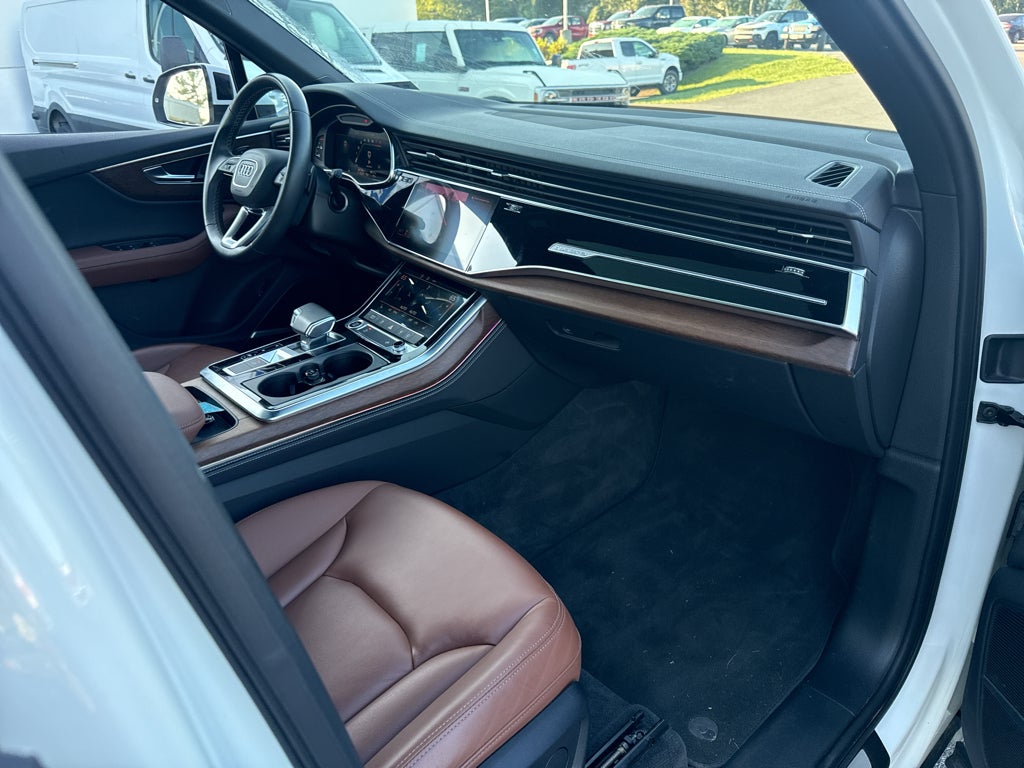 2025 Audi Q7 Premium Plus