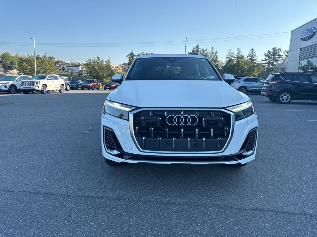 2025 Audi Q7 Premium Plus