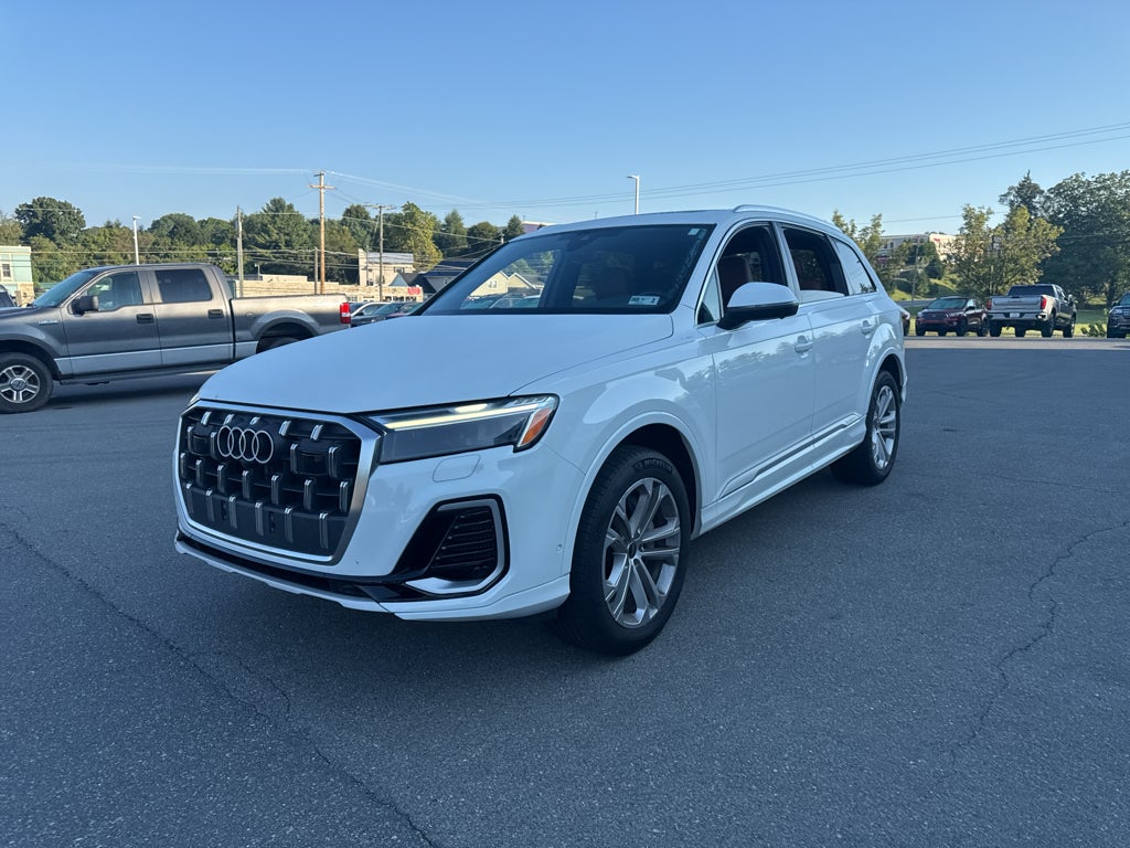 2025 Audi Q7 Premium Plus