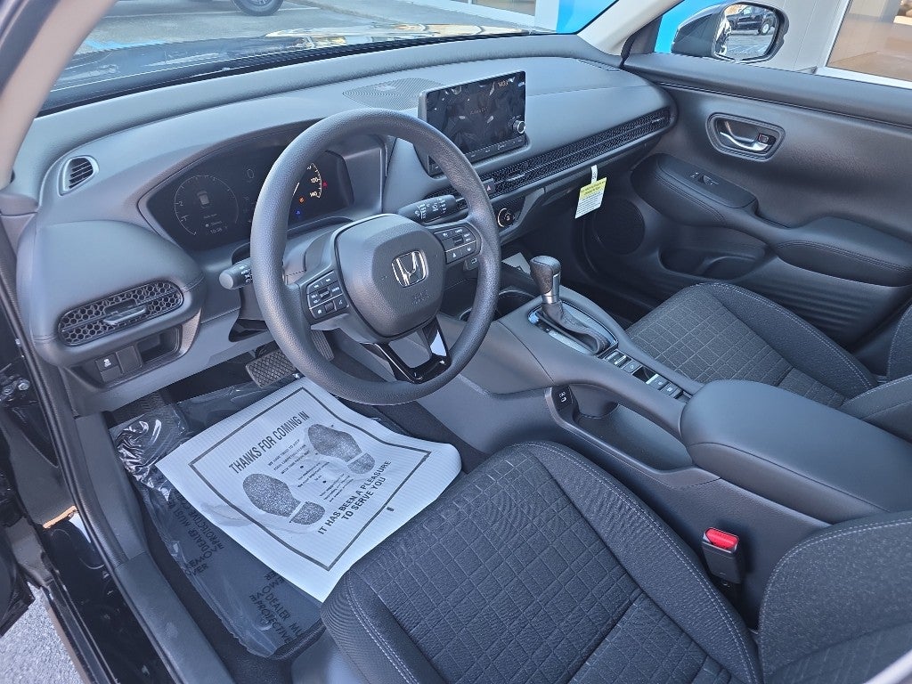 2025 Honda HR-V LX