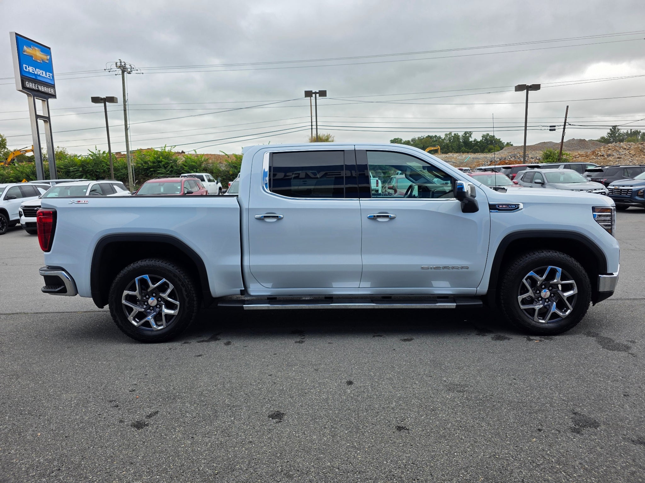 2026 GMC Sierra 1500 SLT